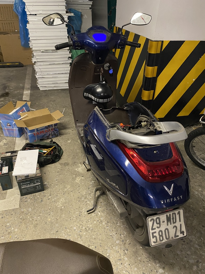 Thay ắc quy xe Vinfast Klara A2 đời 2021 tại quận Đống Đa